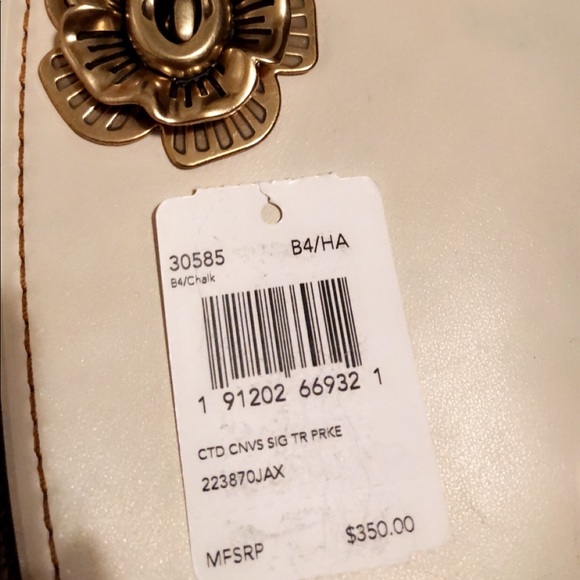 Coach Purse 👜 - Picture 8 of 8